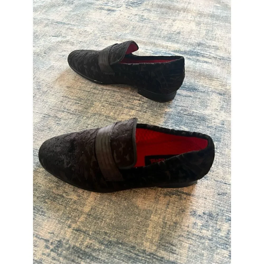 Robert David Black Textured Velvet Slip On Loafer Big Kid Boys Size 4
